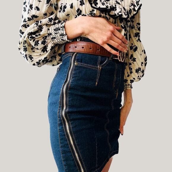 Machine Nouvelle Made in Italy High Waist Denim Mini Skirt Size Small NWT - Picture 7 of 7